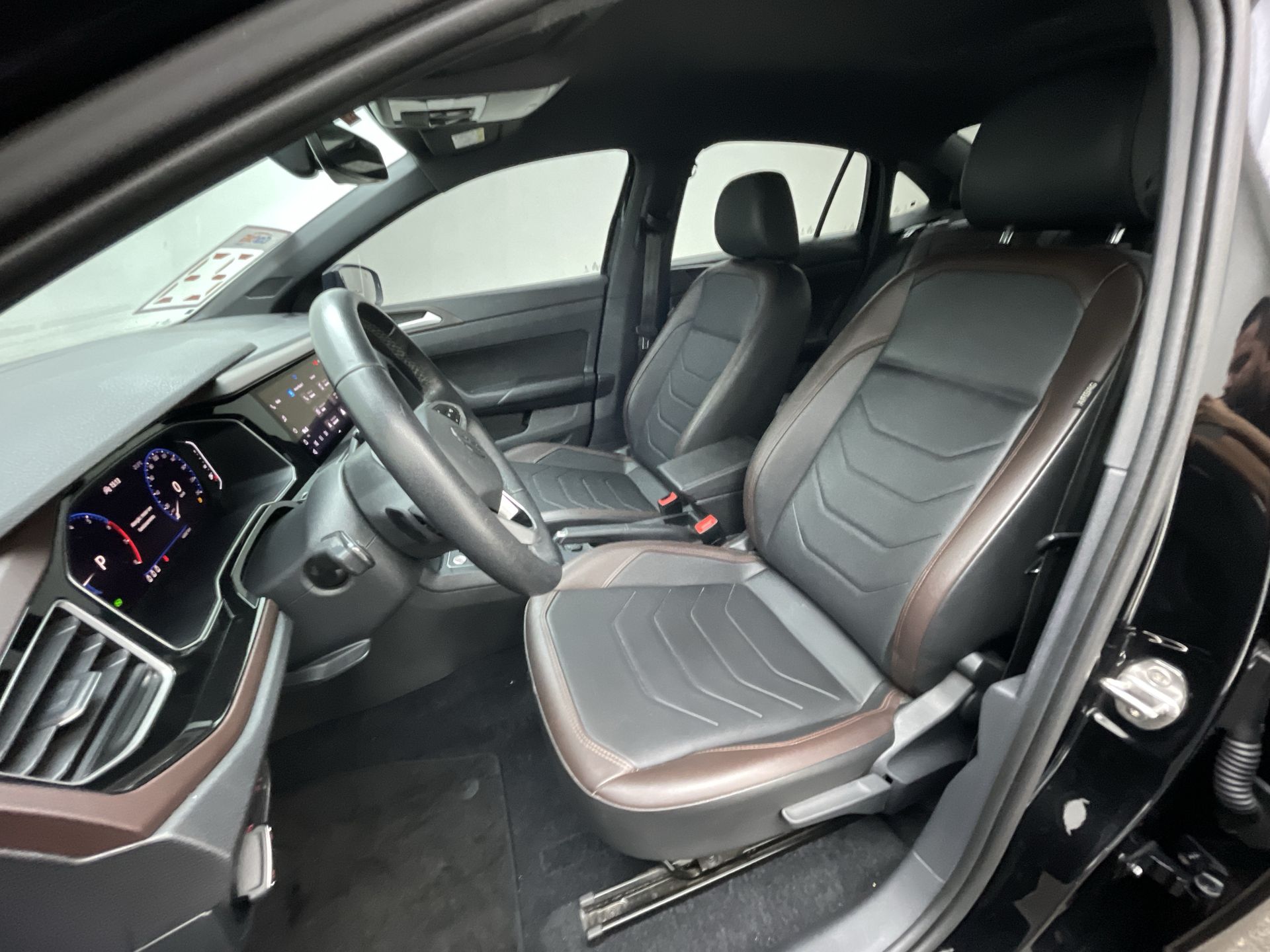 VIRTUS Highline 200 TSI 1.0 Flex 12V Aut