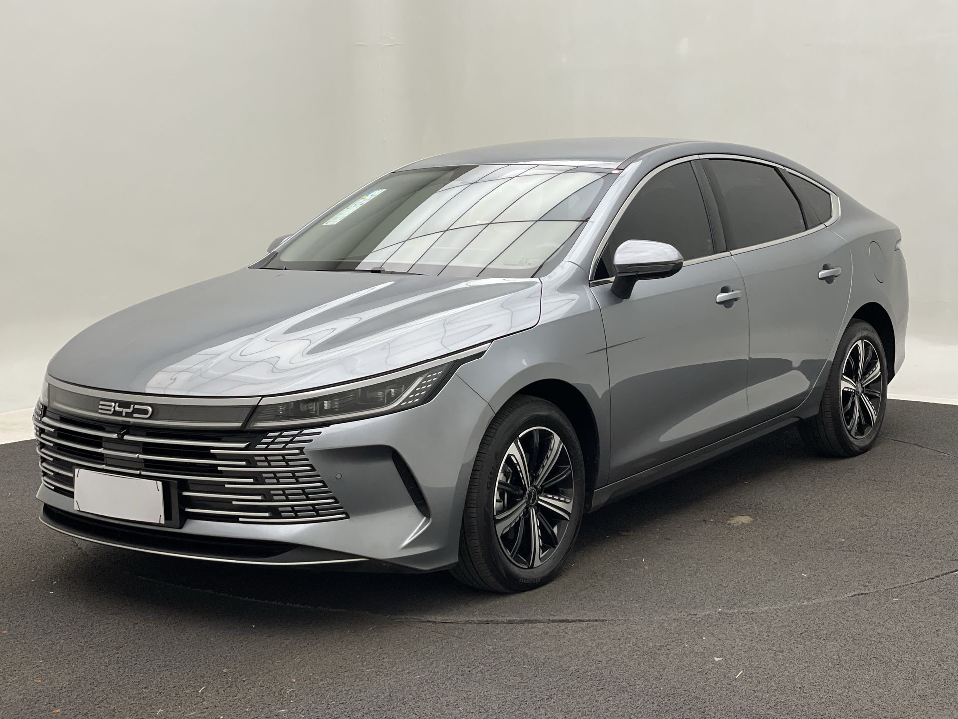 BYD-King-King GS 1.5 16V Aut. (Hibrido)