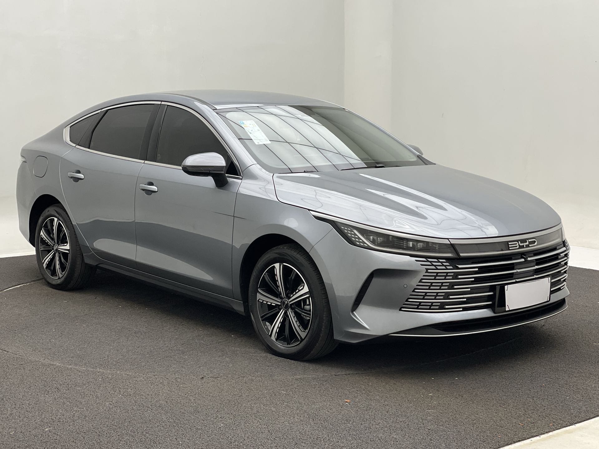 BYD-King-King GS 1.5 16V Aut. (Hibrido)