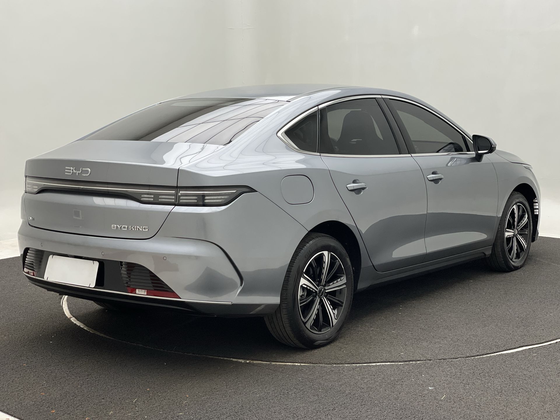 BYD-King-King GS 1.5 16V Aut. (Hibrido)