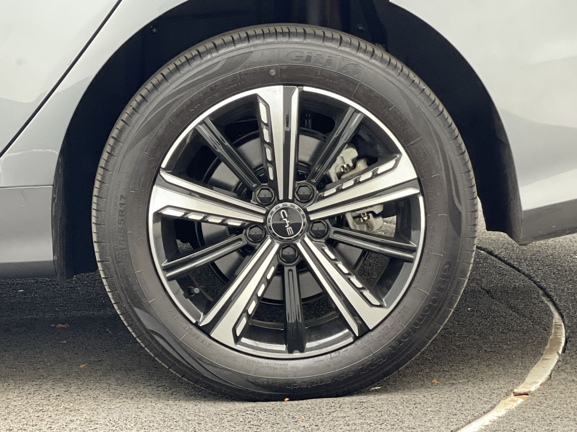 BYD-King-King GS 1.5 16V Aut. (Hibrido)