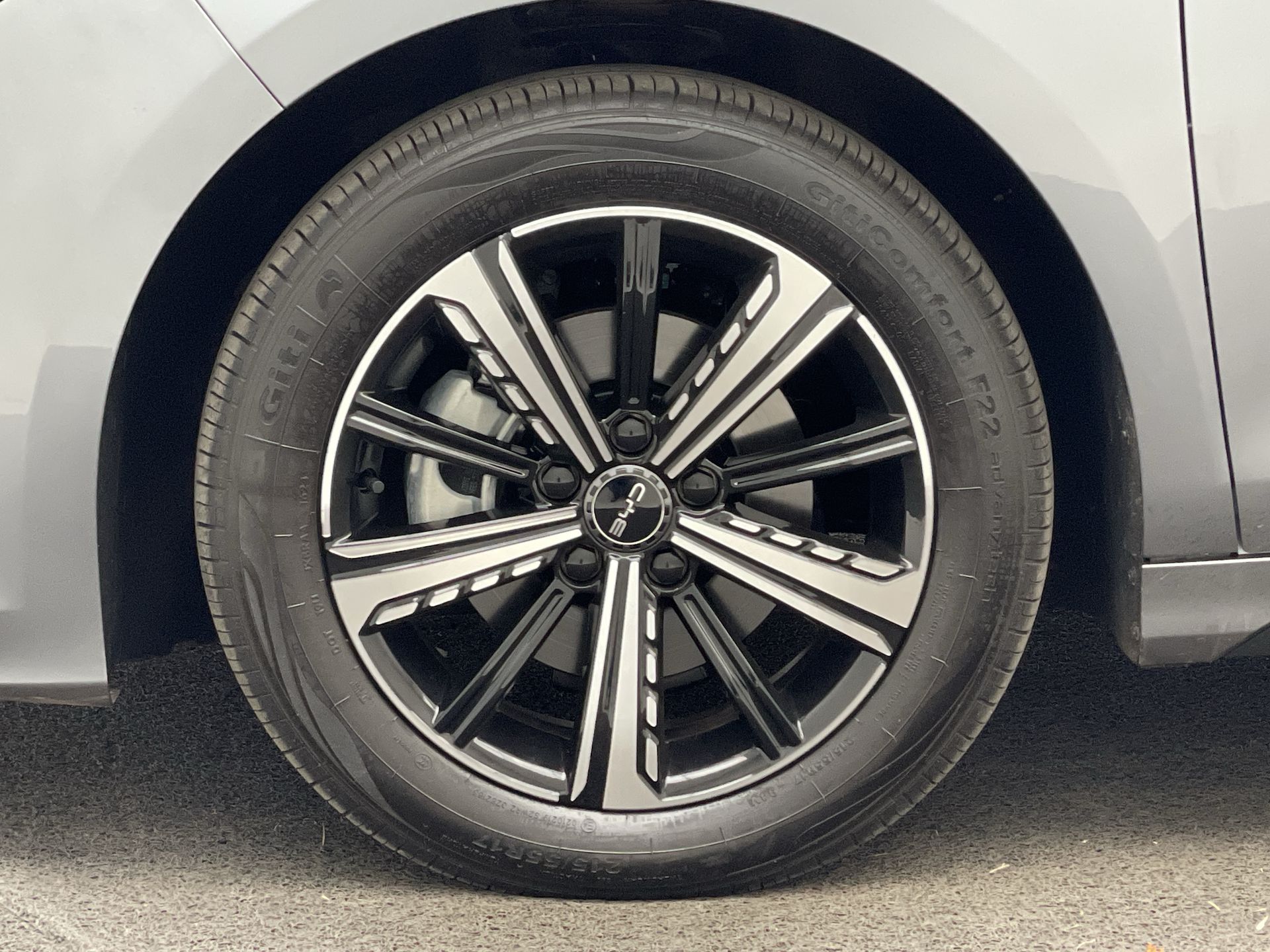 BYD-King-King GS 1.5 16V Aut. (Hibrido)