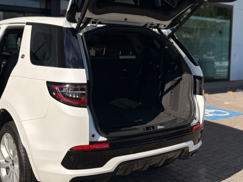 Land Rover-DISCOVERY SPORT-2.0 P250 TURBO FLEX R-DYNAMIC SE AUTOMÁTICO