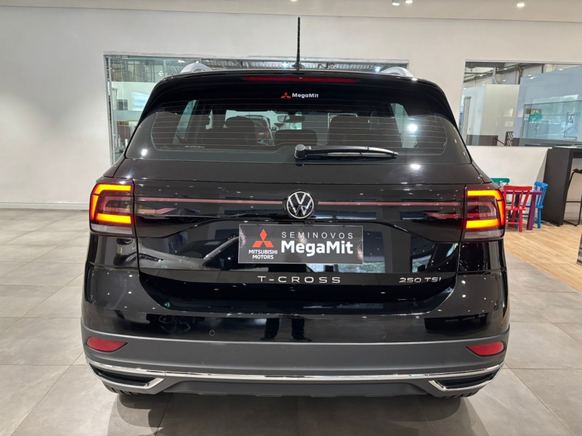 VW - Volkswagen-T-CROSS-1.4 250 TSI TOTAL FLEX HIGHLINE AUTOMÁTICO