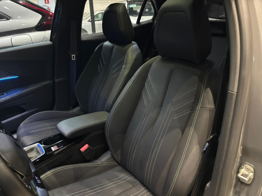 Peugeot-2008-1.0 TURBO 200 FLEX GT CVT