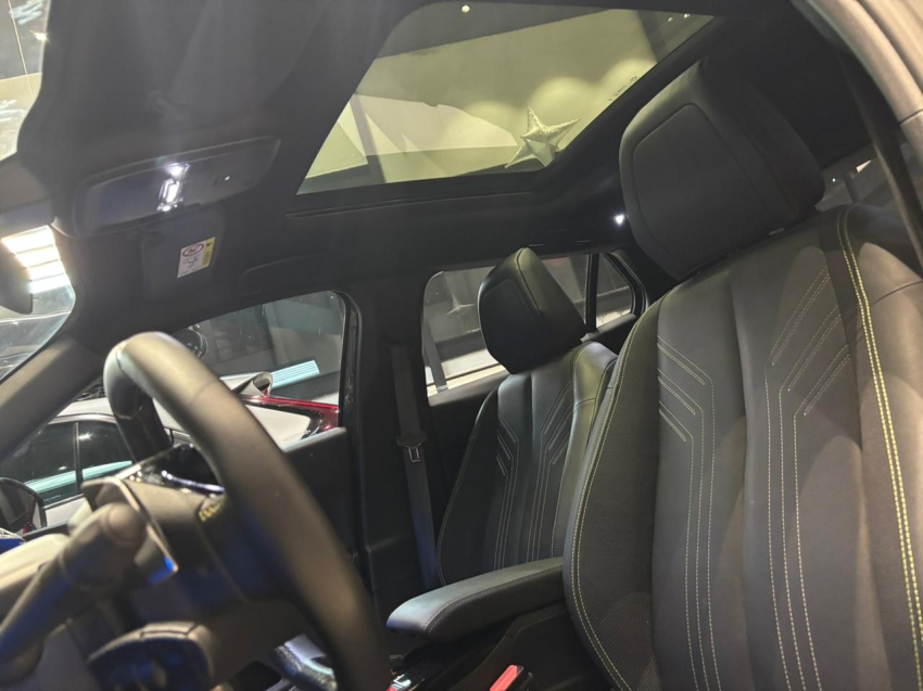 Peugeot-2008-1.0 TURBO 200 FLEX GT CVT