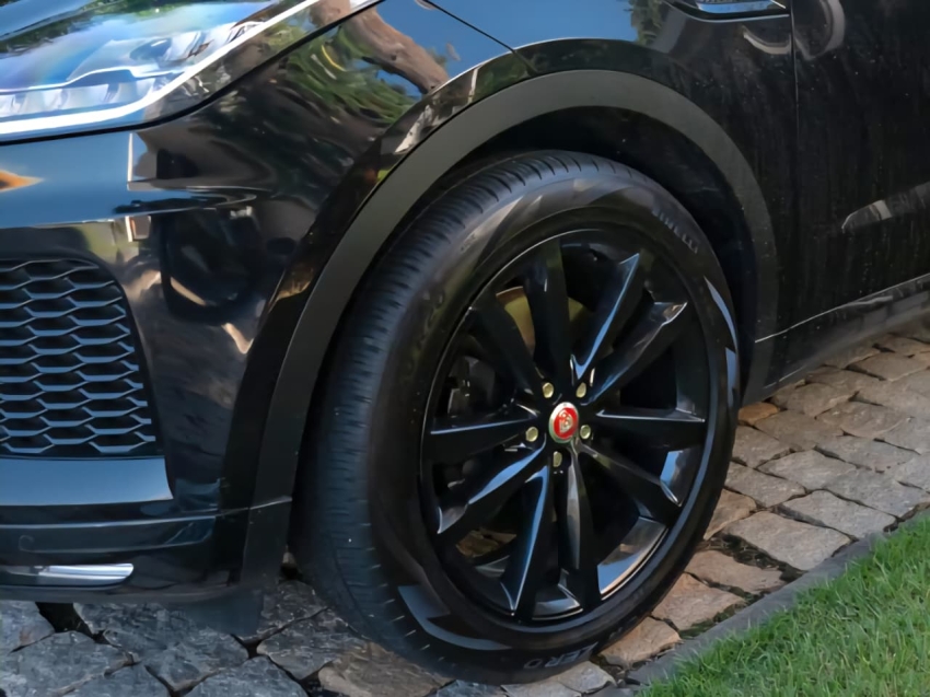 Jaguar-E-PACE-2.0 16V P250 FLEX R-DYNAMIC S AWD AUTOMÁTICO