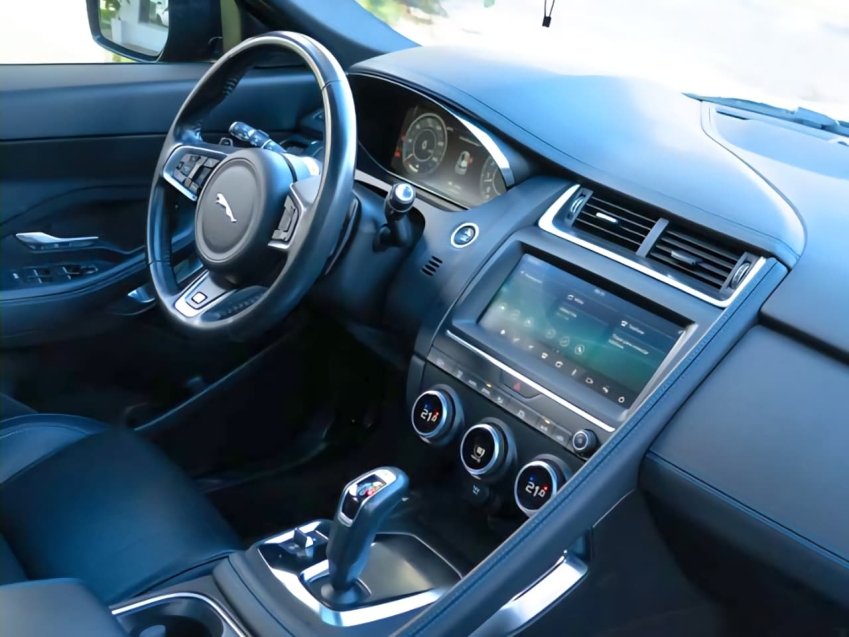 Jaguar-E-PACE-2.0 16V P250 FLEX R-DYNAMIC S AWD AUTOMÁTICO