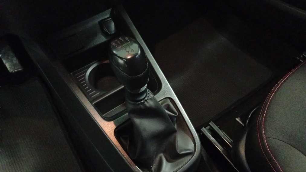 Renault-KWID-1.0 12V SCE FLEX ZEN MANUAL