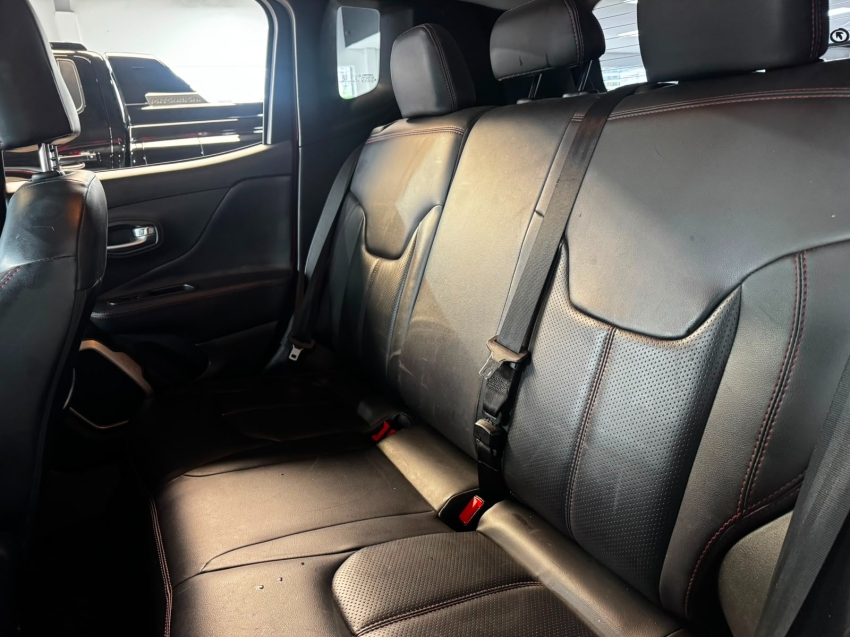 Jeep-RENEGADE-1.8 16V FLEX 4P AUTOMÁTICO
