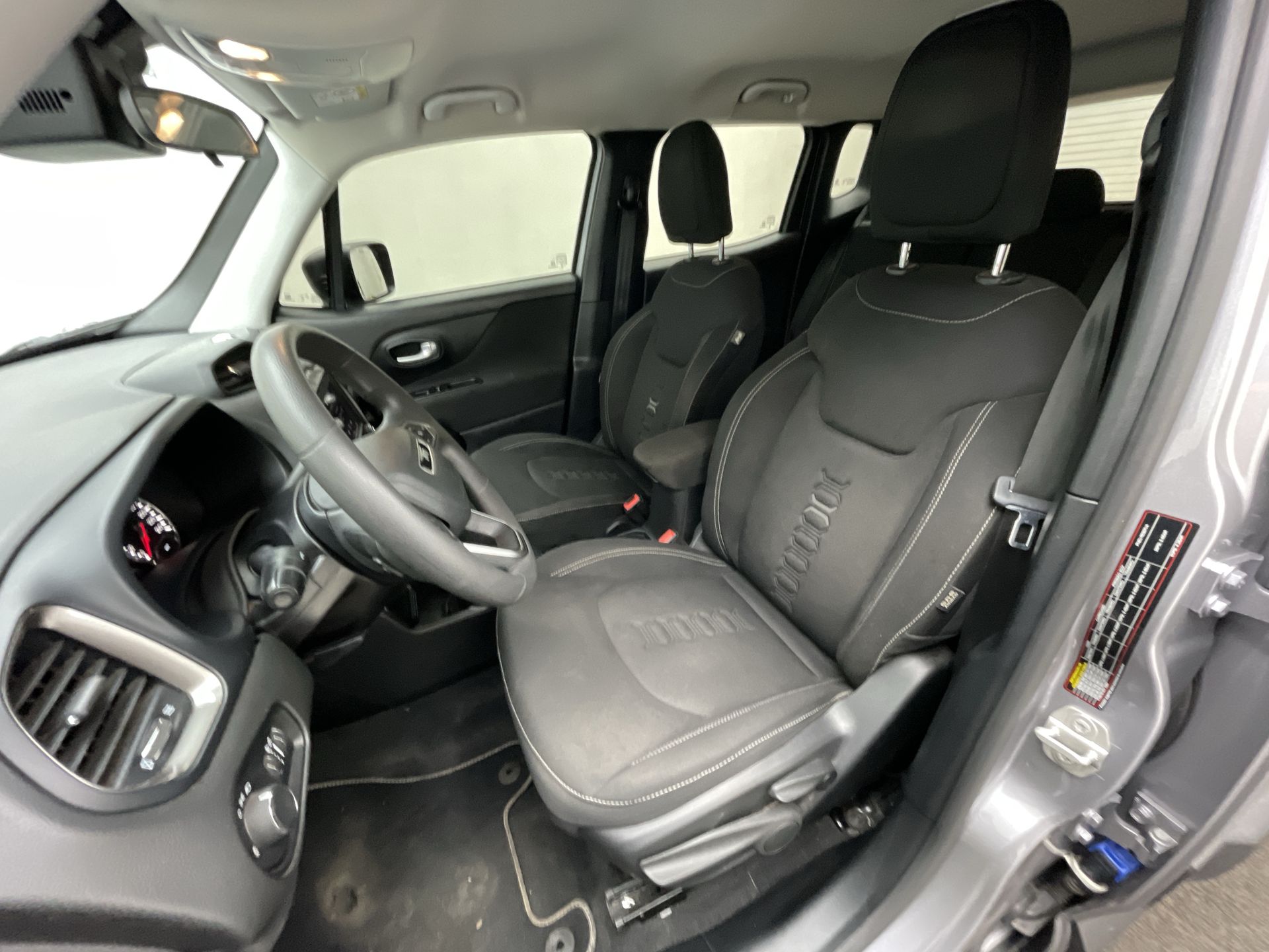 Renegade Sport T270 1.3 TB 4x2 Flex Aut.
