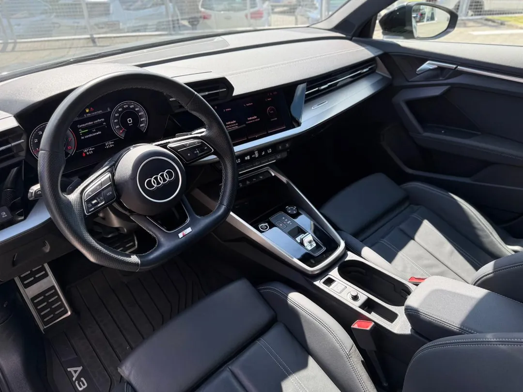 audi a3 a3 sportb. perf. black 2.0 s-tron.(hib.)