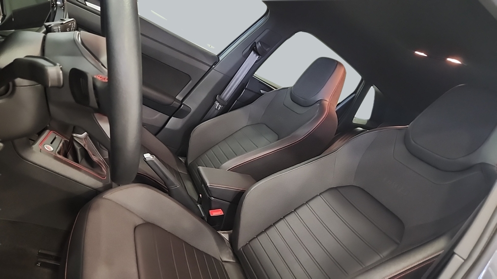 VW - Volkswagen-POLO-1.4 250 TSI GTS AUTOMÁTICO