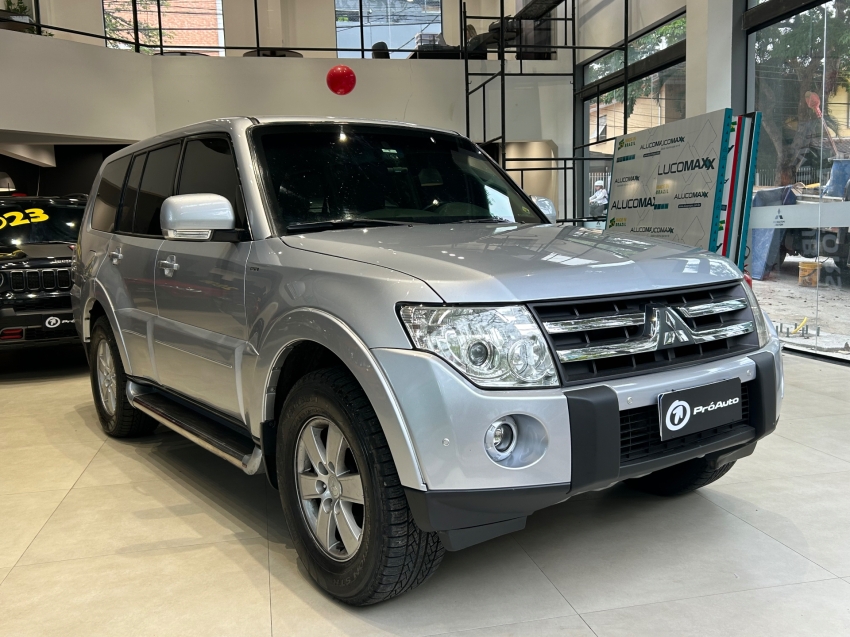 Mitsubishi-PAJERO FULL-3.8 HPE 4X4 V6 24V GASOLINA 4P AUTOMÁTICO