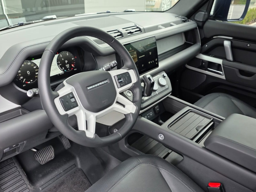 Land Rover-DEFENDER-3.0 D300 TURBO DIESEL MHEV 110 X-DYNAMIC HSE AWD AUTOMÁTICO