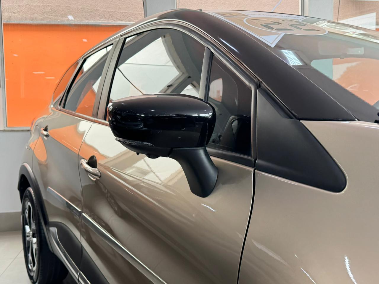 Renault-CAPTUR-CAPTUR Iconic 1.3 TB 16V Flex 5p Aut.
