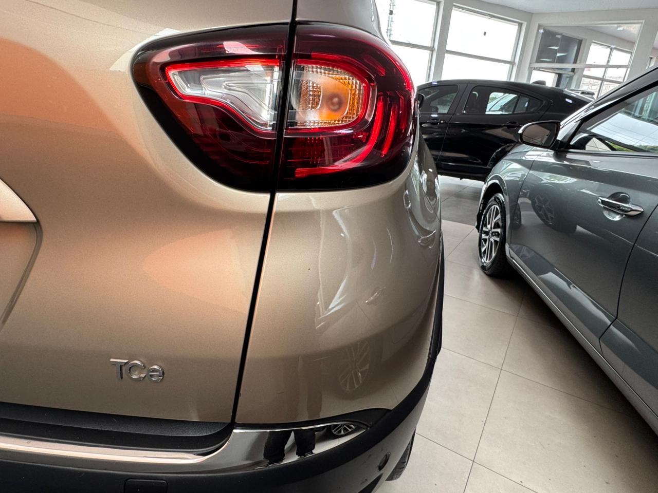 Renault-CAPTUR-CAPTUR Iconic 1.3 TB 16V Flex 5p Aut.
