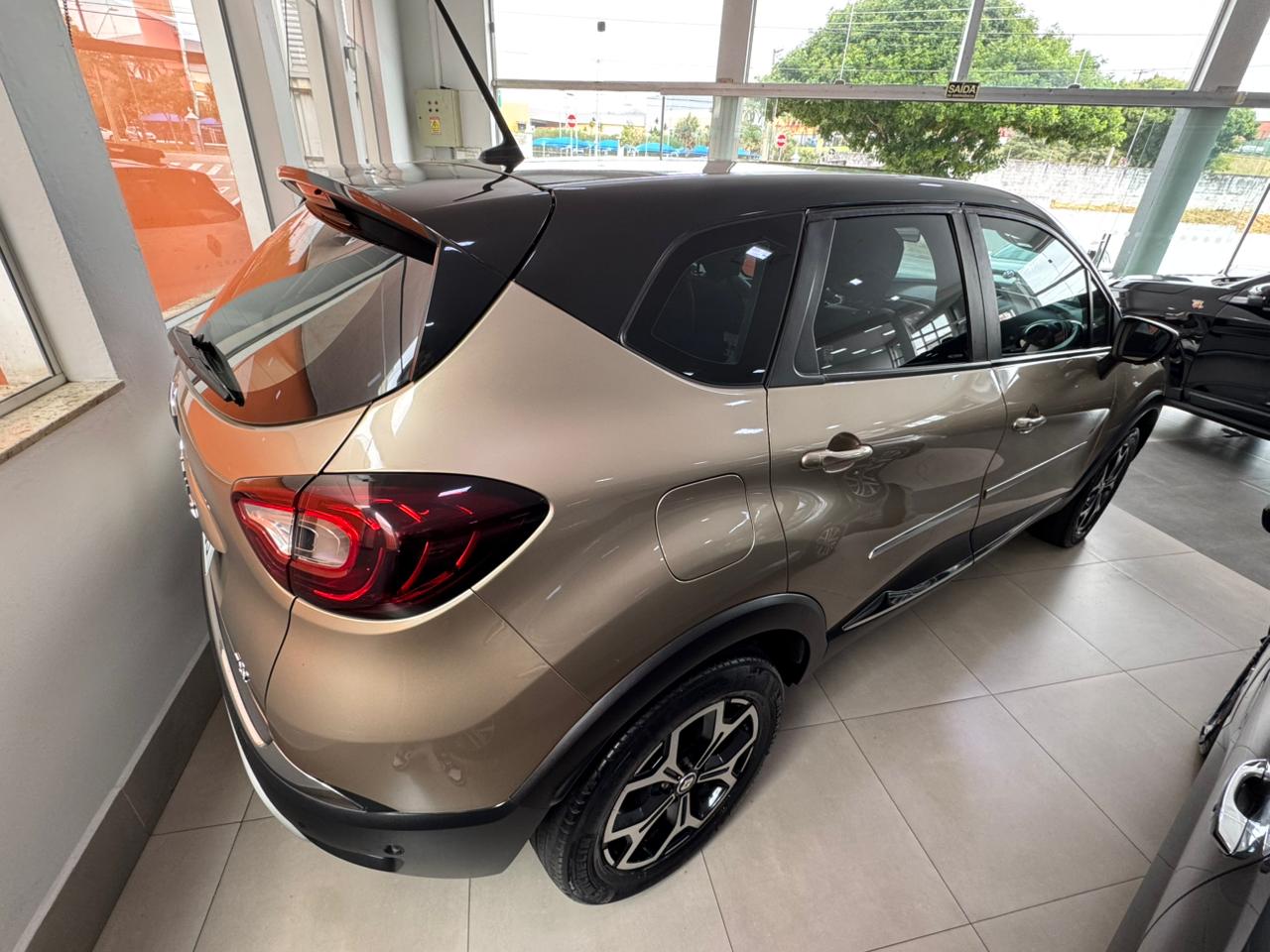 Renault-CAPTUR-CAPTUR Iconic 1.3 TB 16V Flex 5p Aut.