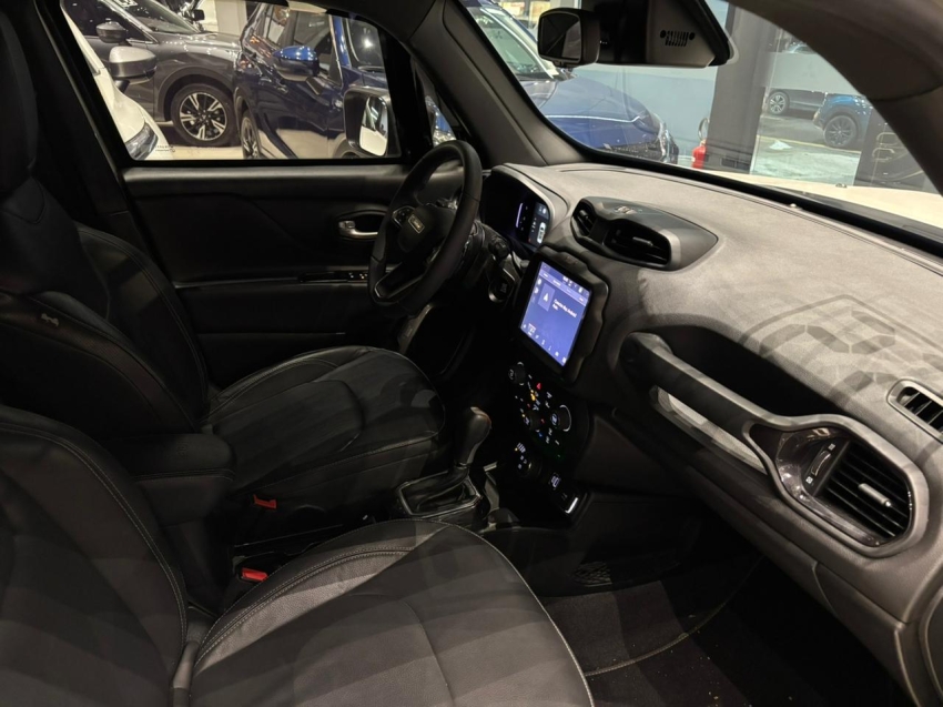 Jeep-RENEGADE-1.3 T270 TURBO FLEX S 4X4 AT9