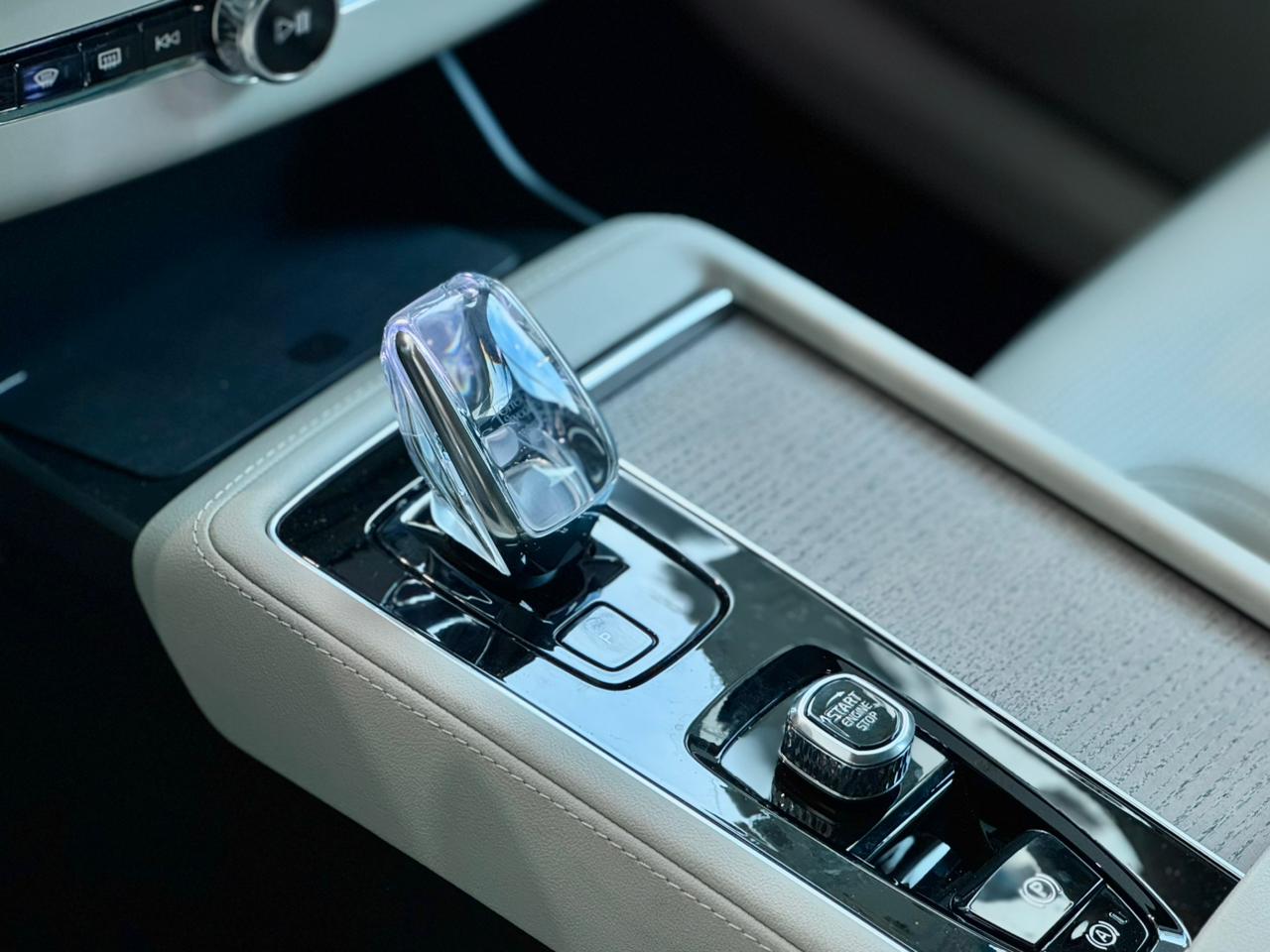 Volvo-XC 90-XC 90 T-8 Ultra Dark 2.0 AWD (Híbrido)