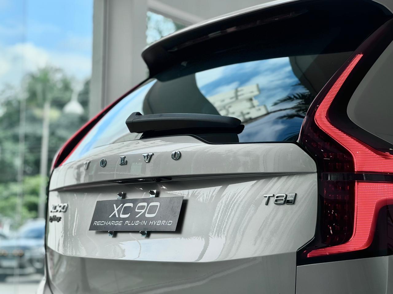 Volvo-XC 90-XC 90 T-8 Ultra Dark 2.0 AWD (Híbrido)