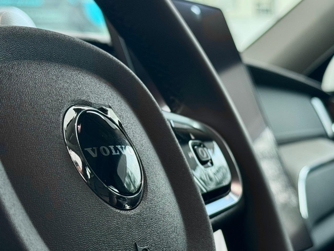 Volvo-XC 60-XC 60 T-8 Ultra 2.0 AWD (Híbrido)
