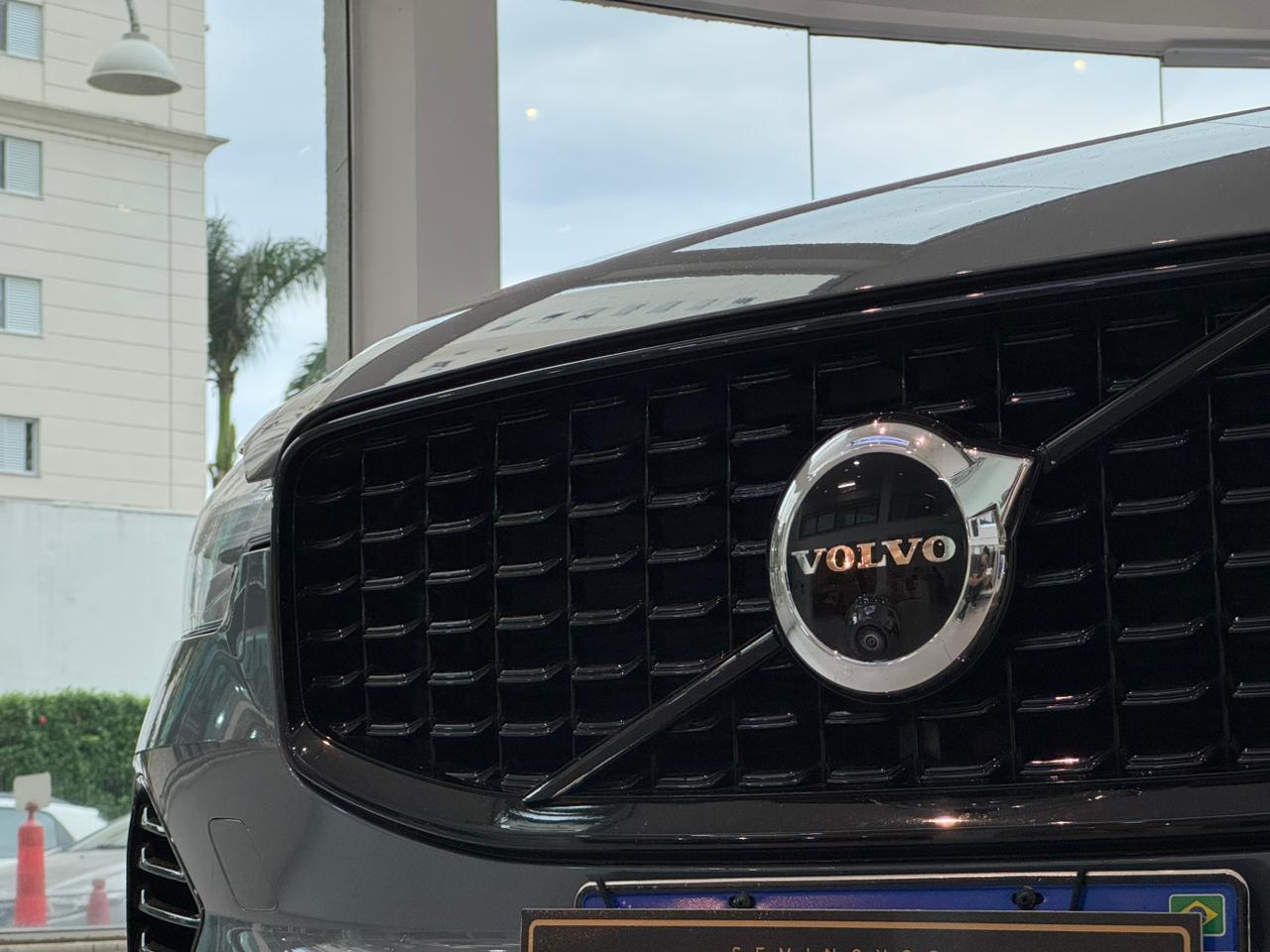 Volvo-XC 60-XC 60 T-8 Ultim.Dark 2.0 AWD (Híbrido)