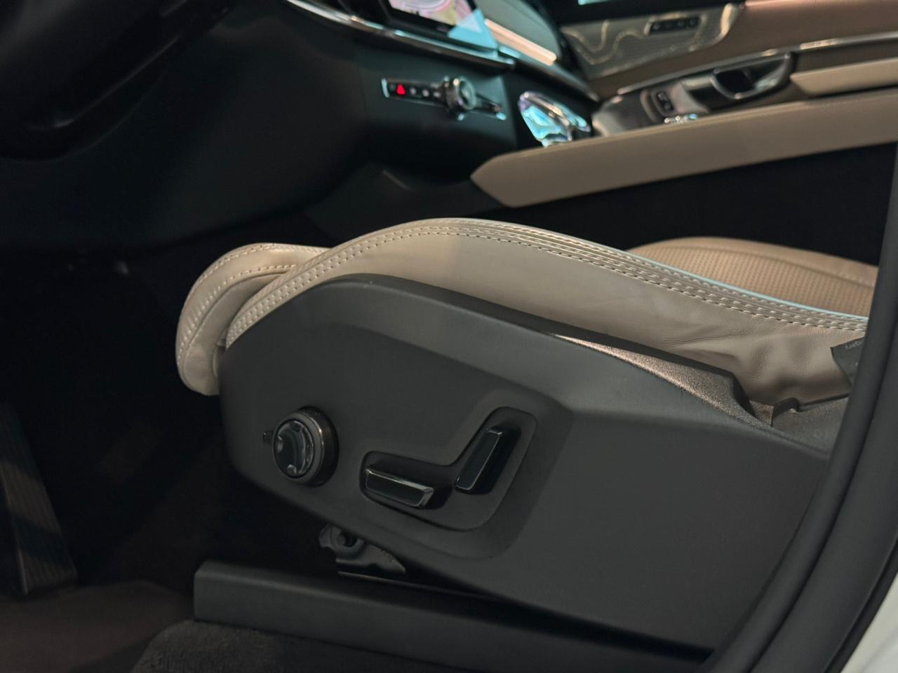 Volvo-XC 90-XC 90 T-8 Ultra 2.0 AWD (Híbrido)