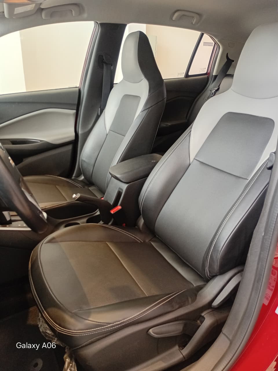 GM - Chevrolet-ONIX-ONIX HATCH PREM. 1.0 12V TB Flex 5p Aut.
