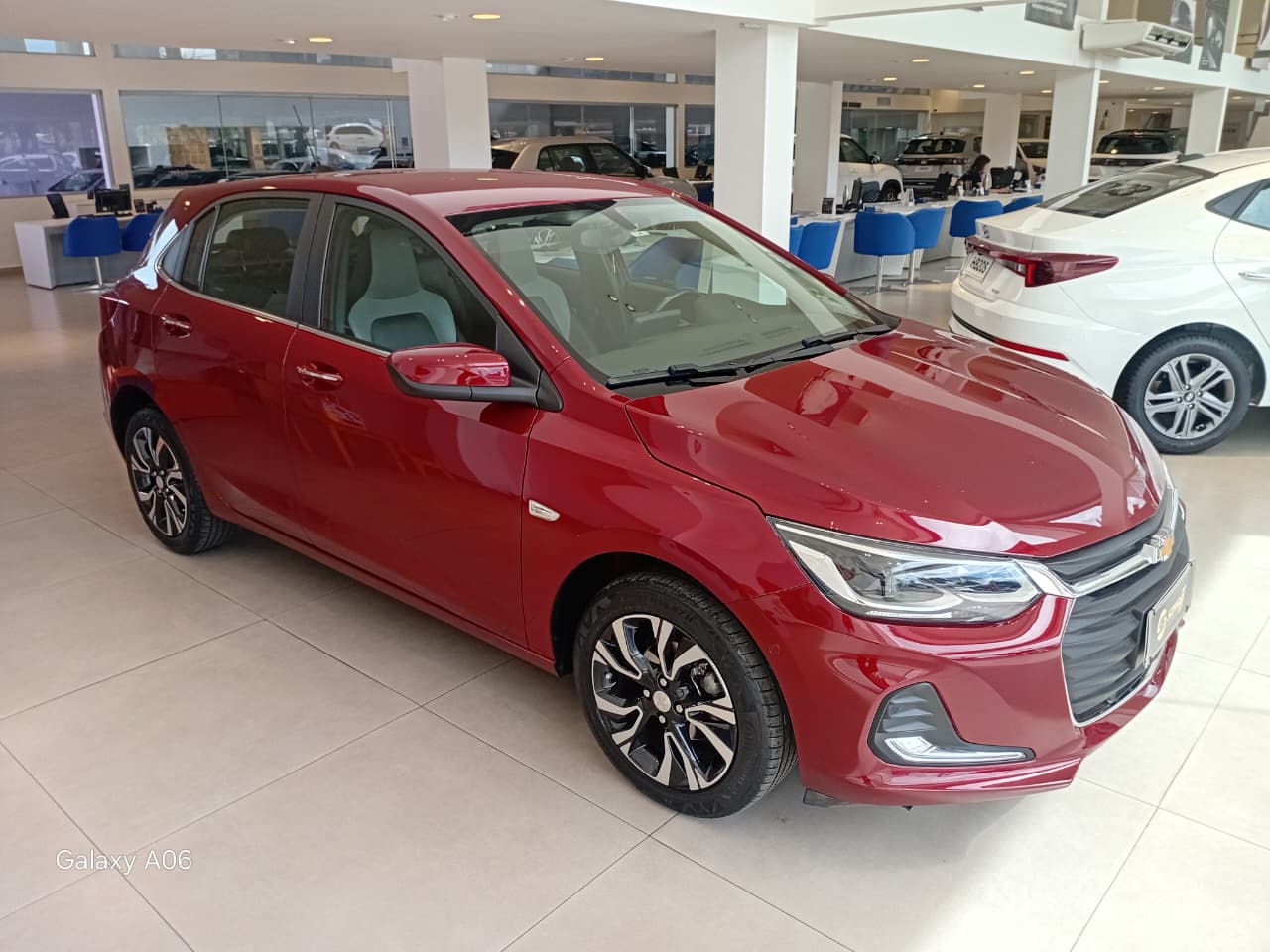 GM - Chevrolet-ONIX-ONIX HATCH PREM. 1.0 12V TB Flex 5p Aut.