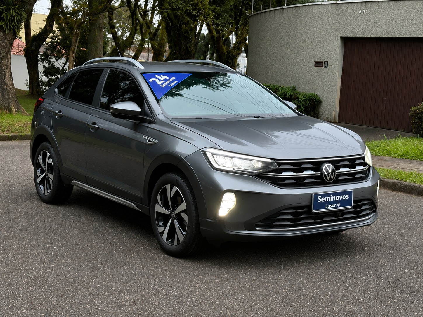 Nivus Highline 1.0 200 TSI Flex Aut.