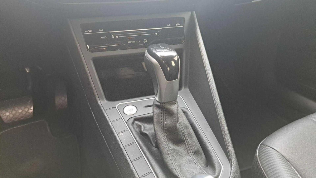 Volkswagen-NIVUS-1.0 200 TSI TOTAL FLEX HIGHLINE AUTOMÁTICO
