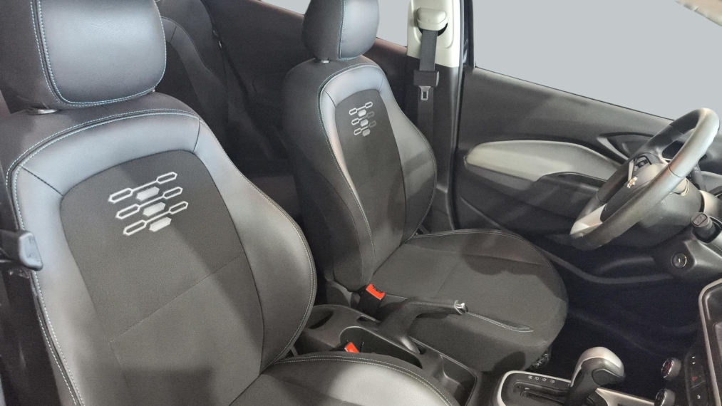 GM - Chevrolet-ONIX-1.4 MPFI LT 8V FLEX 4P AUTOMÁTICO