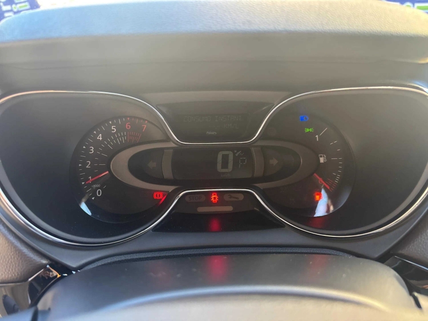Renault-CAPTUR-1.3 TCE FLEX ICONIC X-TRONIC