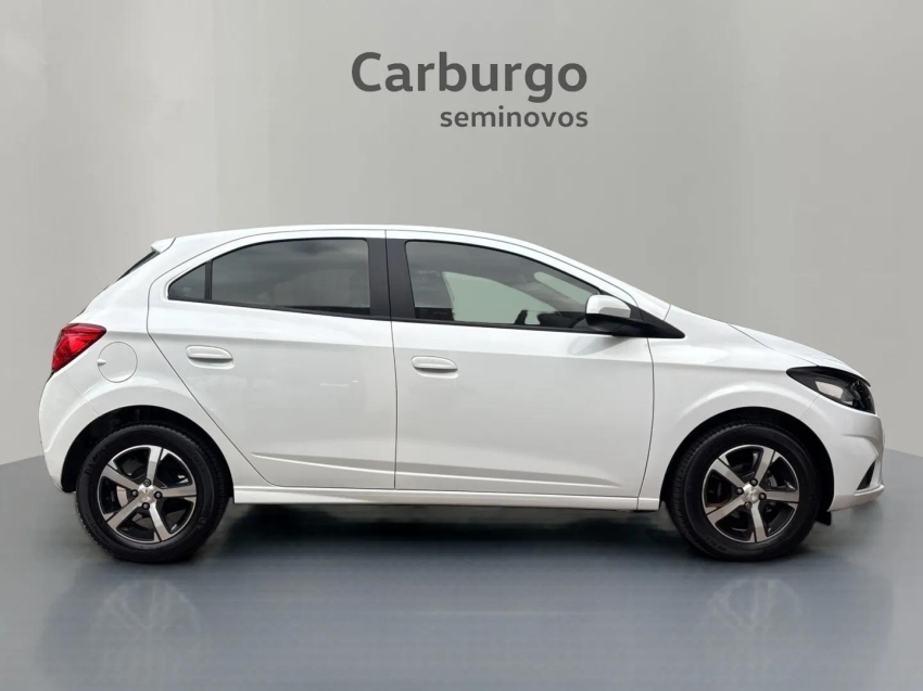 GM - Chevrolet-ONIX-1.4 MPFI LTZ 8V FLEX 4P MANUAL