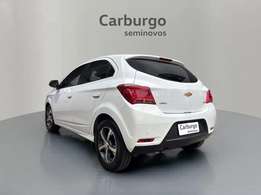 GM - Chevrolet-ONIX-1.4 MPFI LTZ 8V FLEX 4P MANUAL