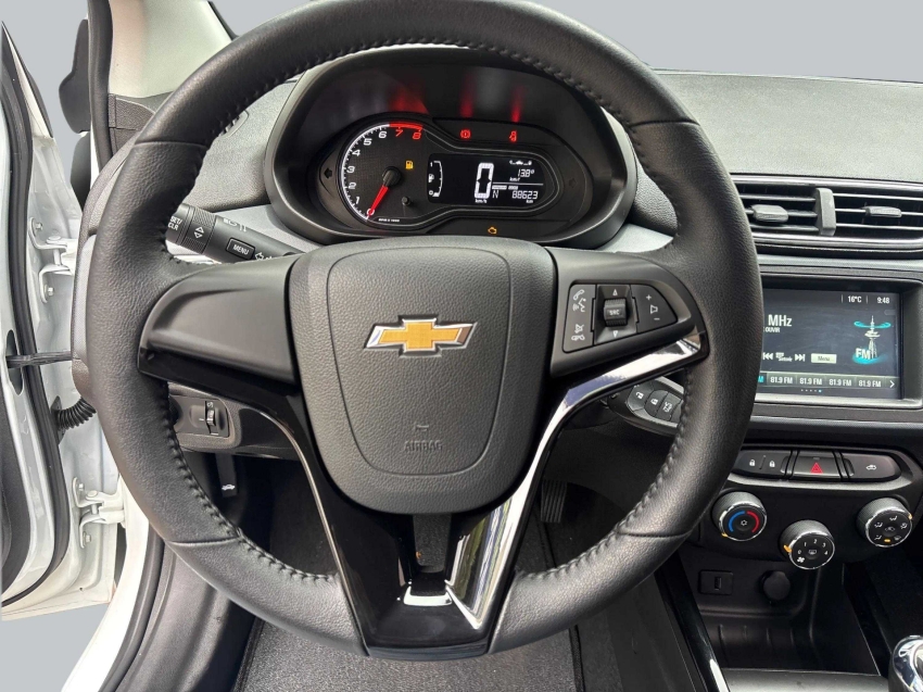 GM - Chevrolet-ONIX-1.4 MPFI LTZ 8V FLEX 4P MANUAL