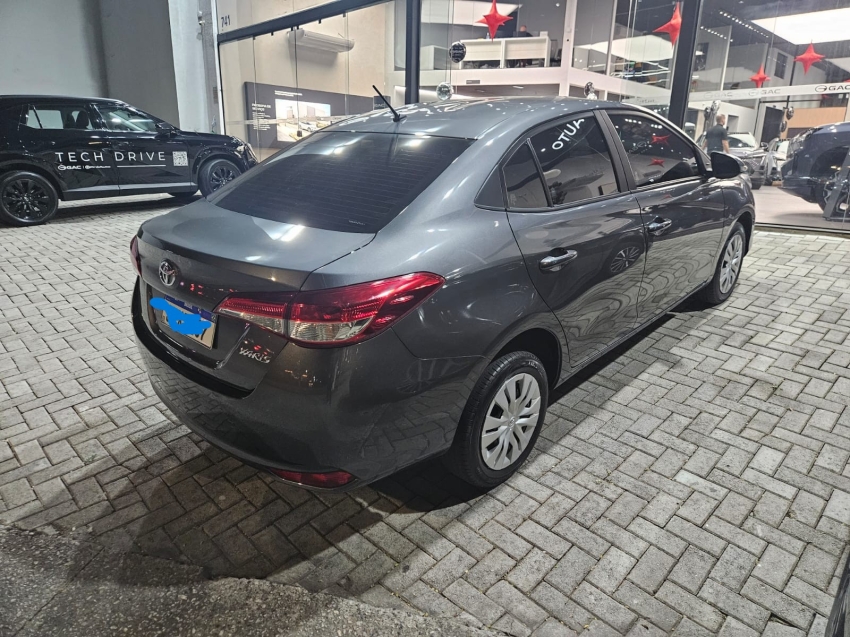 Toyota-YARIS-1.5 16V FLEX SEDAN XL MULTIDRIVE