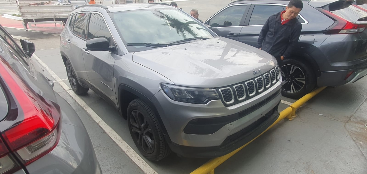 Jeep-COMPASS-1.3 T270 TURBO FLEX SPORT AT6