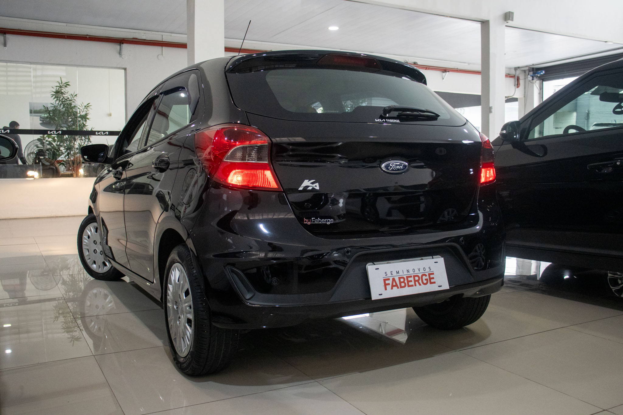 Ford-KA-Ka 1.0 SE/SE Plus TiVCT Flex 5p