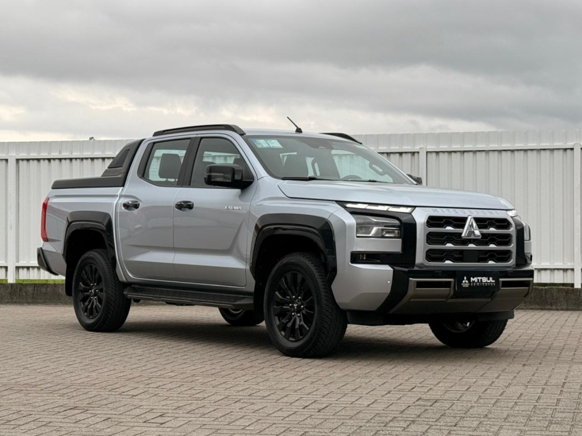 Mitsubishi-TRITON-2.4 BITURBO DIESEL CD KATANA 4X4 AUTOMÁTICO