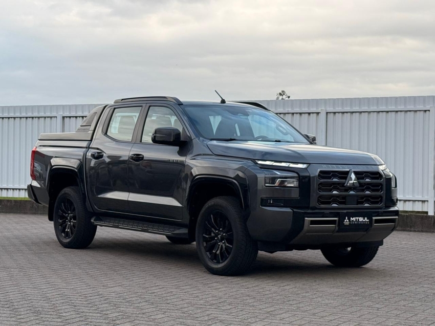Mitsubishi-TRITON-2.4 BITURBO DIESEL CD KATANA 4X4 AUTOMÁTICO