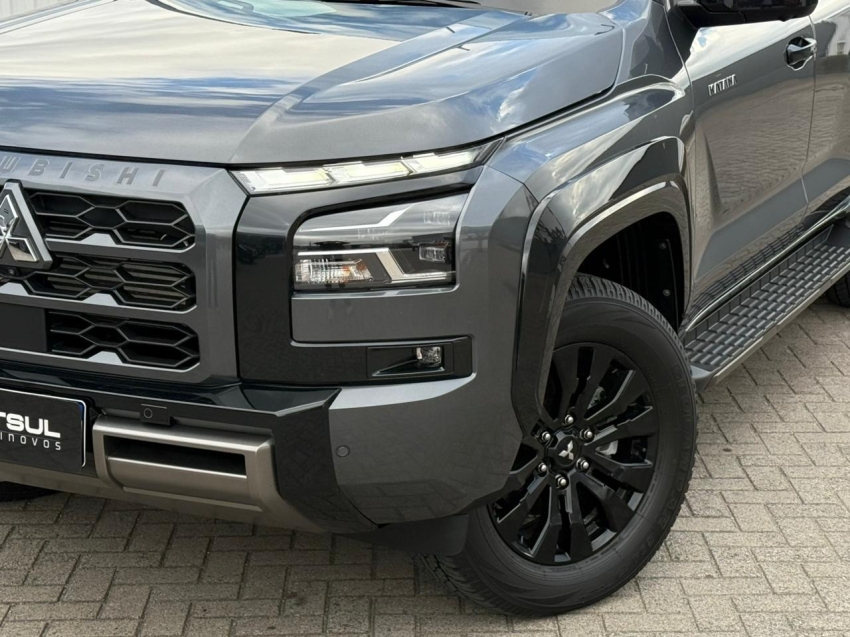 Mitsubishi-TRITON-2.4 BITURBO DIESEL CD KATANA 4X4 AUTOMÁTICO