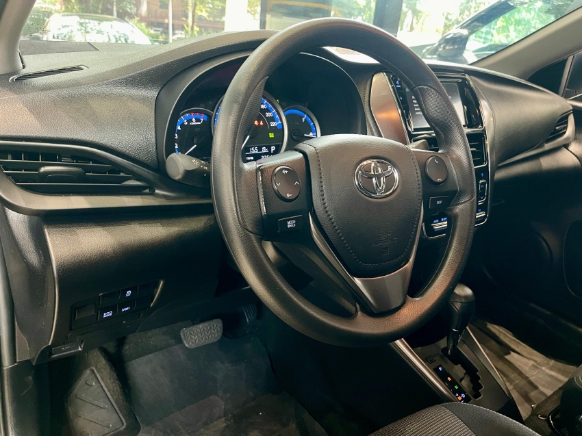 Toyota-YARIS-1.5 16V FLEX SEDAN XL MULTIDRIVE
