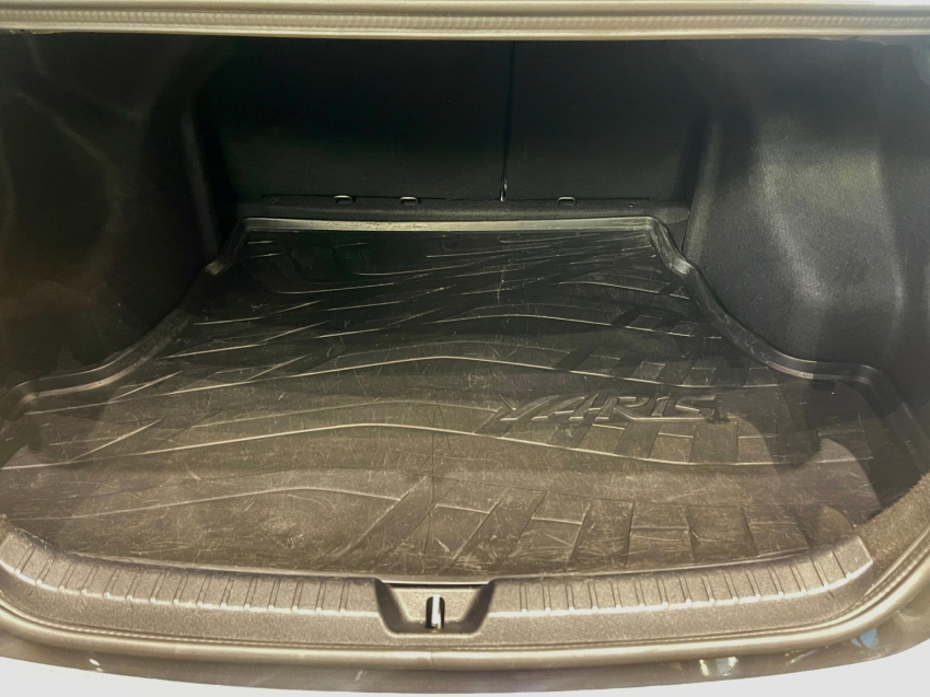 Toyota-YARIS-1.5 16V FLEX SEDAN XL MULTIDRIVE