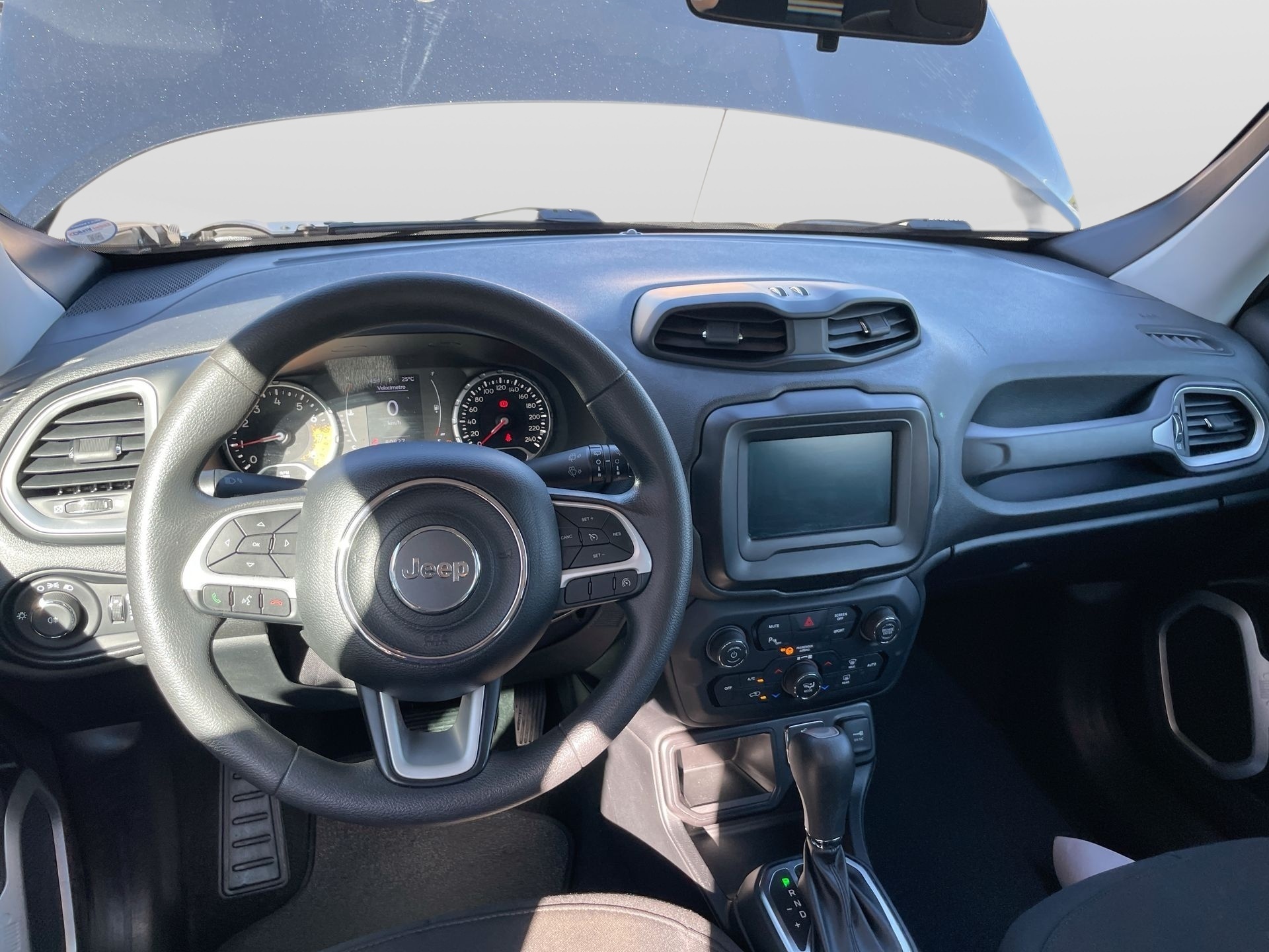 Jeep-RENEGADE-Renegade Sport 1.8 4x2 Flex 16V Aut.