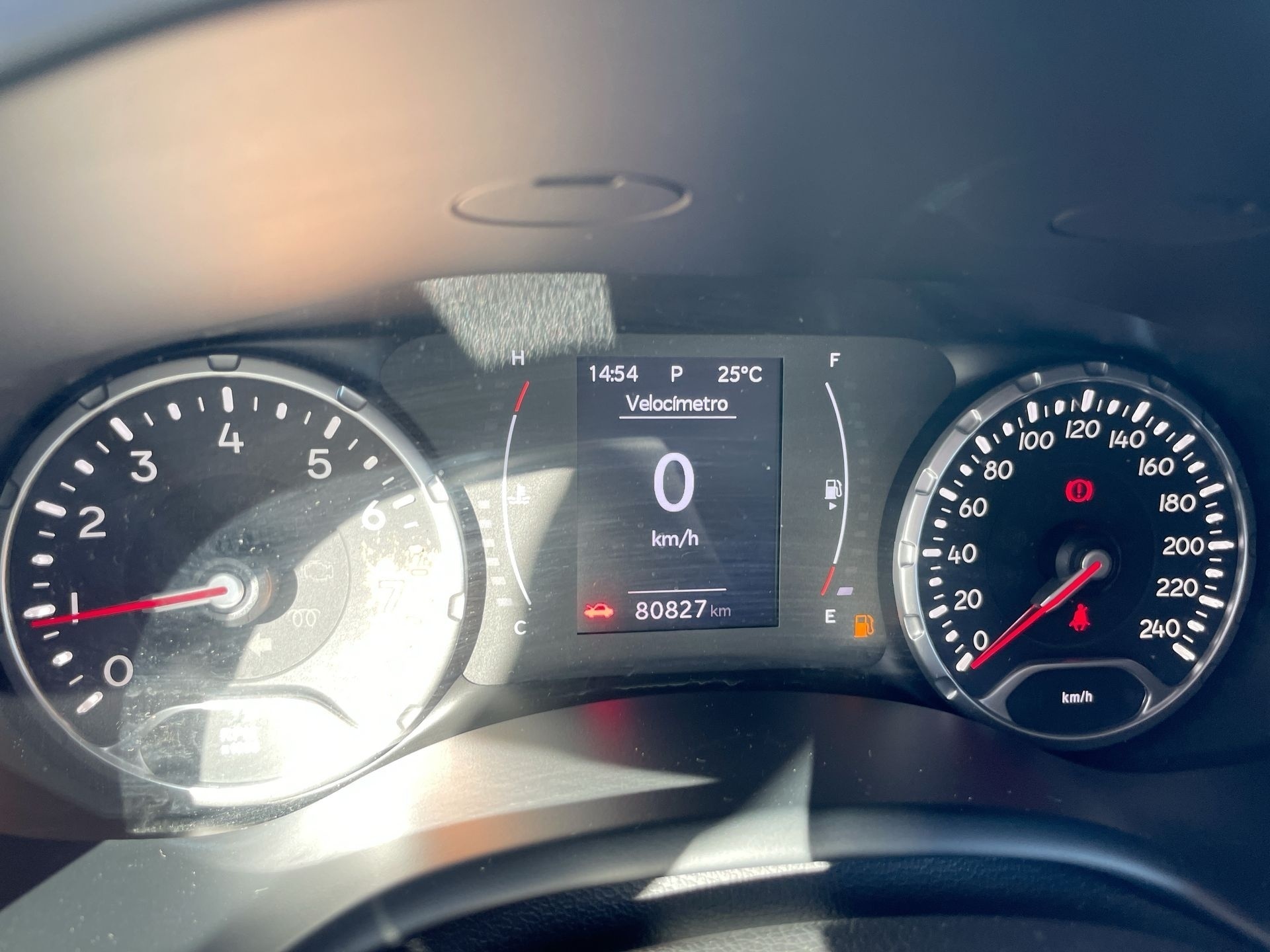 Jeep-RENEGADE-Renegade Sport 1.8 4x2 Flex 16V Aut.