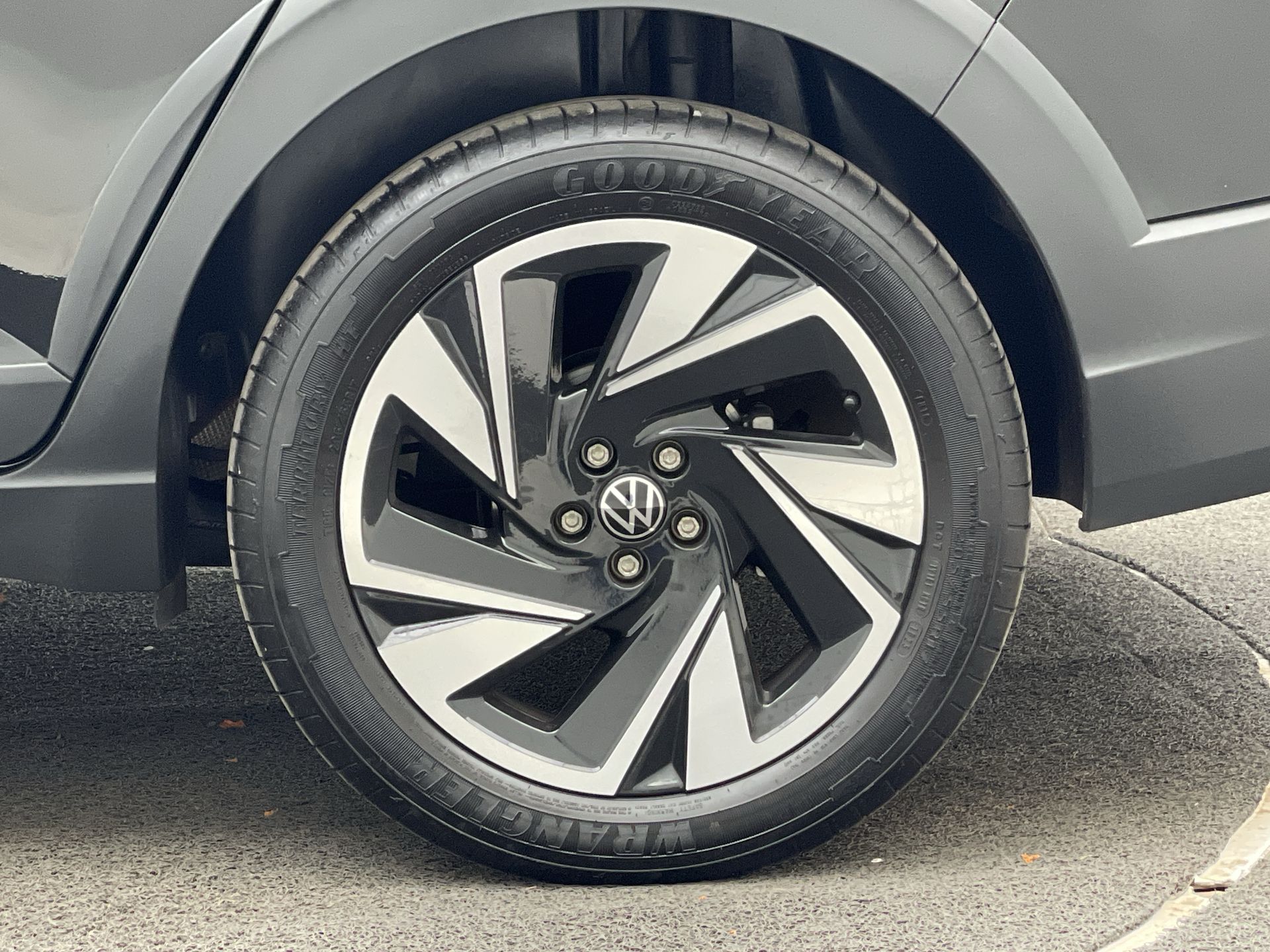 Volkswagen-Nivus-Nivus Highline 1.0 200 TSI Flex Aut.
