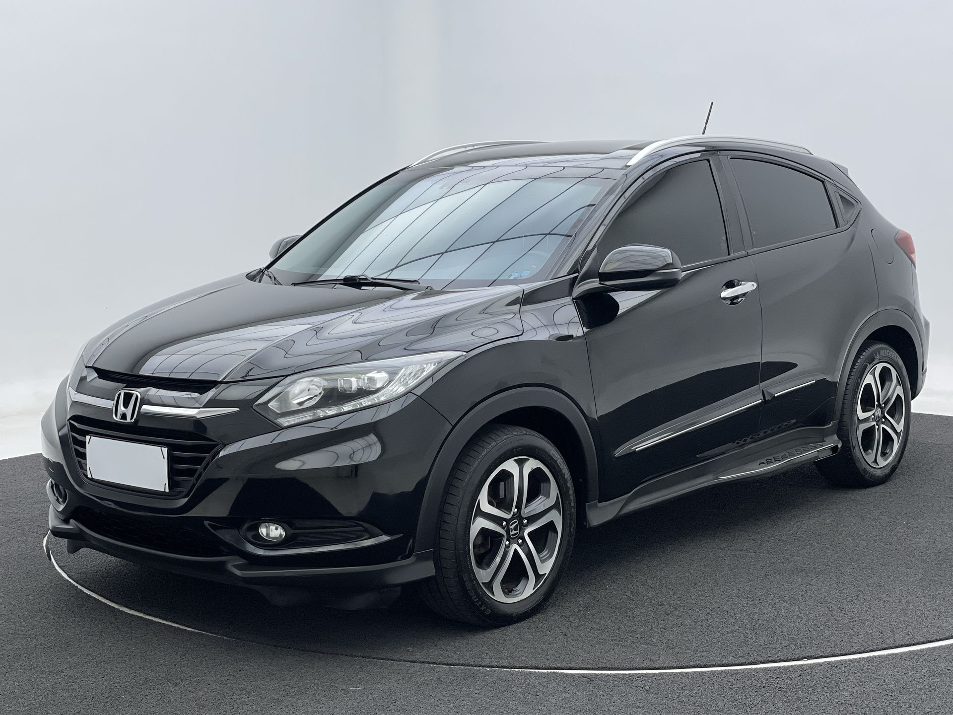 HR-V Touring 1.8 Flexone 16V 5p Aut.