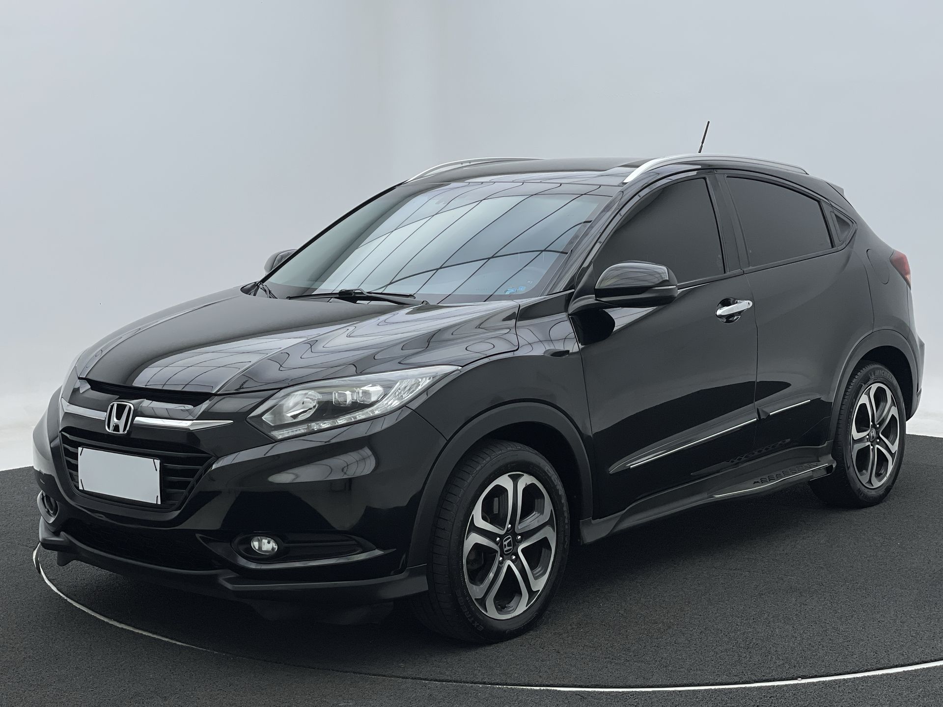HR-V Touring 1.8 Flexone 16V 5p Aut.